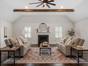 32 Gilman Rd, Billerica MA 01862