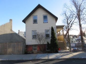 10 Circuit Street