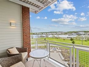 130 Broad Reach 305, Weymouth MA 02191