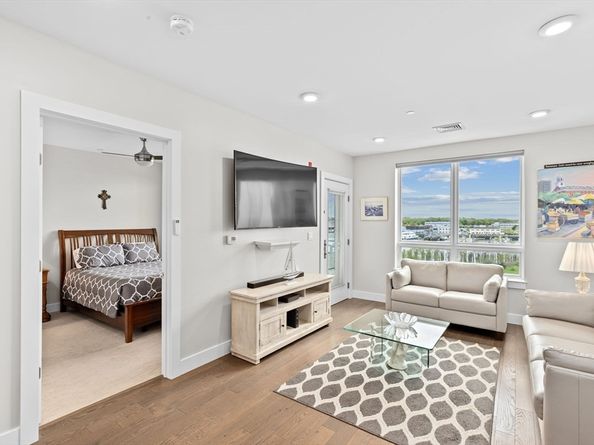 130 Broad Reach 305, Weymouth MA 02191