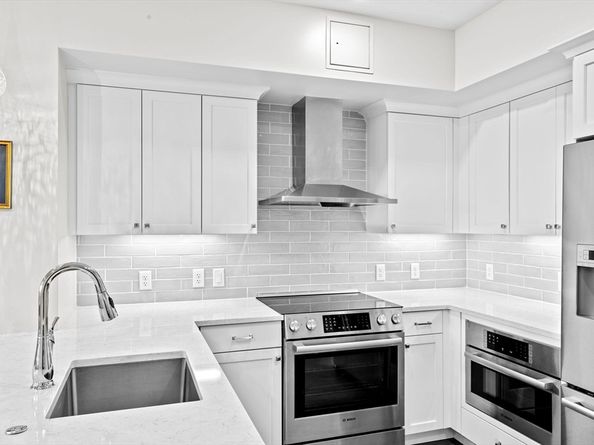 130 Broad Reach 305, Weymouth MA 02191