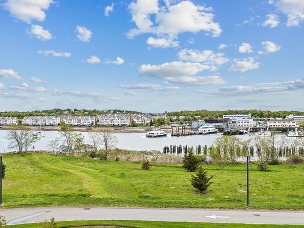 130 Broad Reach 305, Weymouth MA 02191