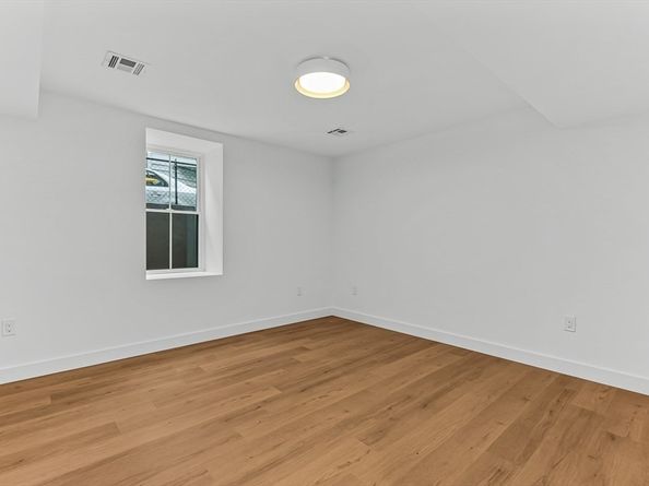 11 Bonner Ave 2, Medford MA 02155