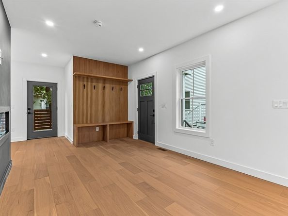 11 Bonner Ave 2, Medford MA 02155