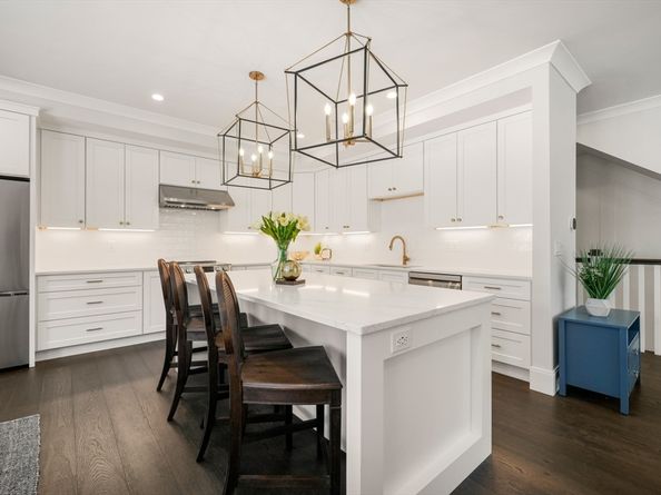 230 Bellevue St 1, Newton MA 02458