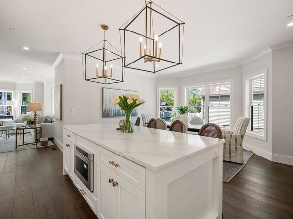 230 Bellevue St 1, Newton MA 02458