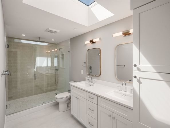 230 Bellevue St 1, Newton MA 02458