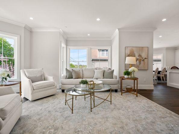 230 Bellevue St 1, Newton MA 02458