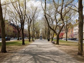 2 Commonwealth Avenue 8G, Boston MA 02116