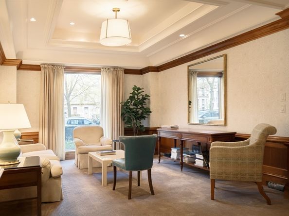 2 Commonwealth Avenue 8G, Boston MA 02116
