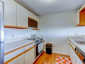 1 Adams St