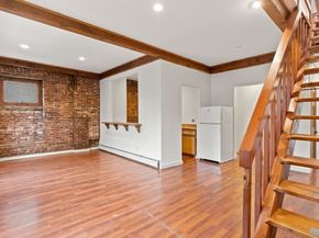 100-102 Main St, Gloucester MA 01930