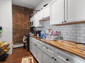 100-102 Main St, Gloucester MA 01930