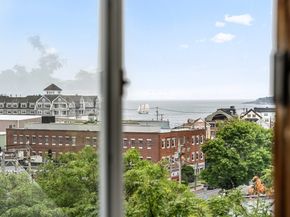 100-102 Main St, Gloucester MA 01930