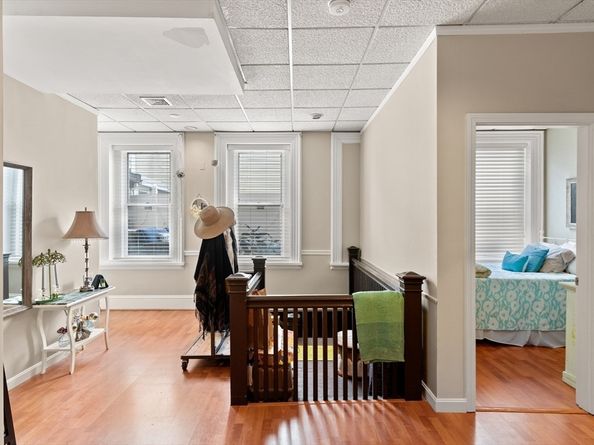 100-102 Main St, Gloucester MA 01930