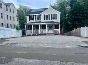 40 Lakewood St, Worcester MA 01603