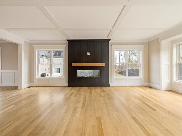 8 Lorenzo Drive, Southborough MA 01772