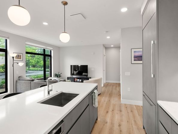 191 Washington St 324, Boston MA 02135