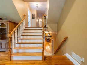 29 Hoveys Pond Dr, Boxford MA 01921