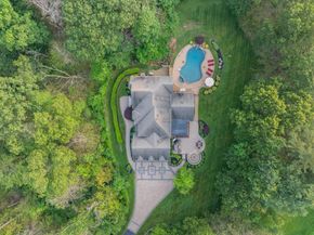 29 Hoveys Pond Dr, Boxford MA 01921