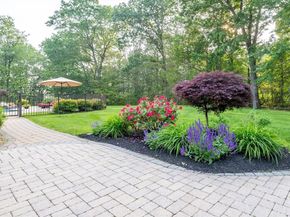 29 Hoveys Pond Dr, Boxford MA 01921