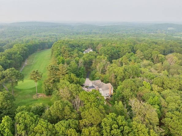 29 Hoveys Pond Dr, Boxford MA 01921