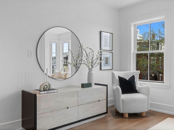 565 East Broadway, Boston MA 02127