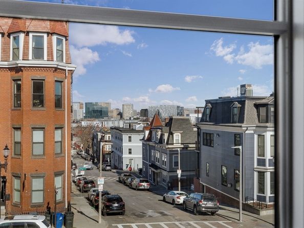 565 East Broadway, Boston MA 02127