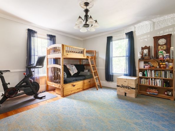 327 Lafayette St 2, Salem MA 01970