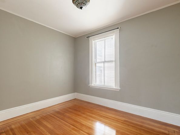 327 Lafayette St 2, Salem MA 01970