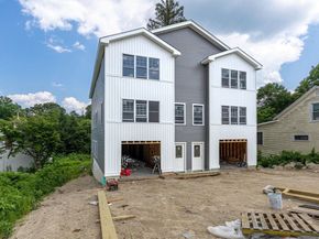 17 Crosby St B, Webster MA 01570