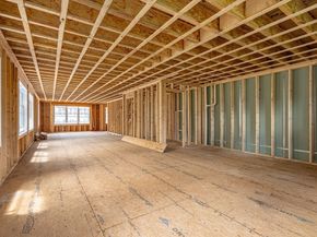 17 Crosby St B, Webster MA 01570