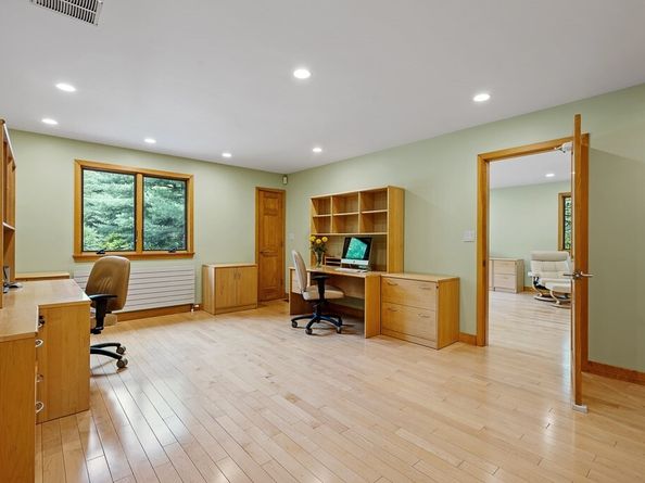 342 Green St, Northborough MA 01532