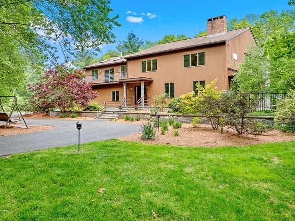 342 Green St, Northborough MA 01532