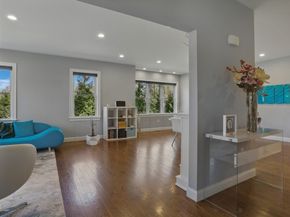 186 Concord Rd, Bedford MA 01730
