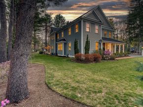 186 Concord Rd, Bedford MA 01730