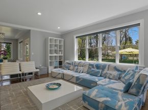 186 Concord Rd, Bedford MA 01730