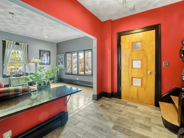 33 Montrose St, Everett MA 02149