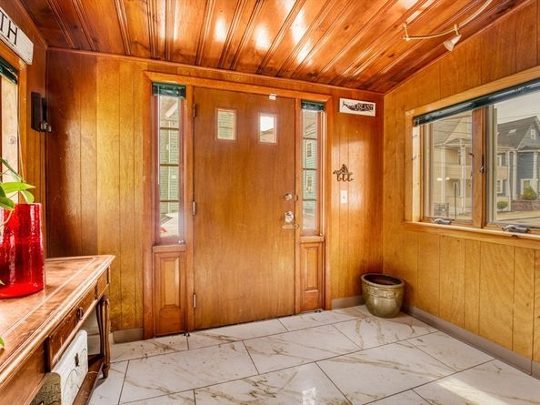 33 Montrose St, Everett MA 02149