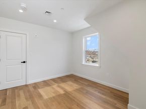 106 Broadway 3, Salem MA 01970