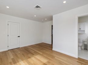 106 Broadway 3, Salem MA 01970