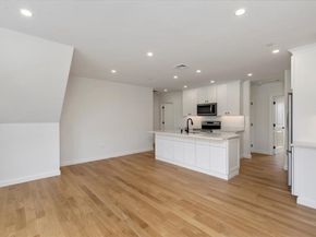 106 Broadway 3, Salem MA 01970