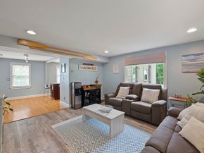 38 Edward Ave, Lynnfield MA 01940