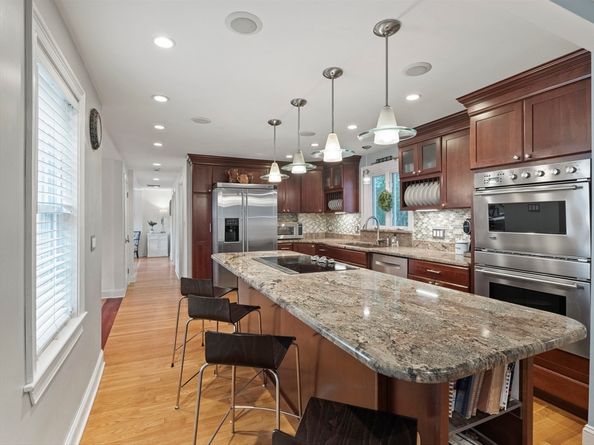 38 Edward Ave, Lynnfield MA 01940