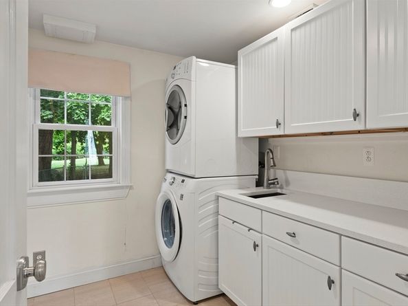 38 Edward Ave, Lynnfield MA 01940