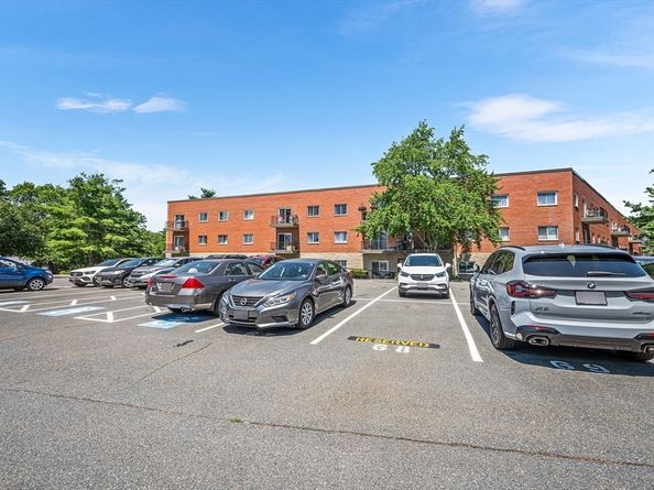 42 Loomis St 217, Malden MA 02148
