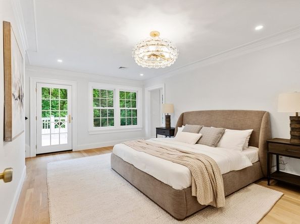 2 Percy Rd, Lexington MA 02421