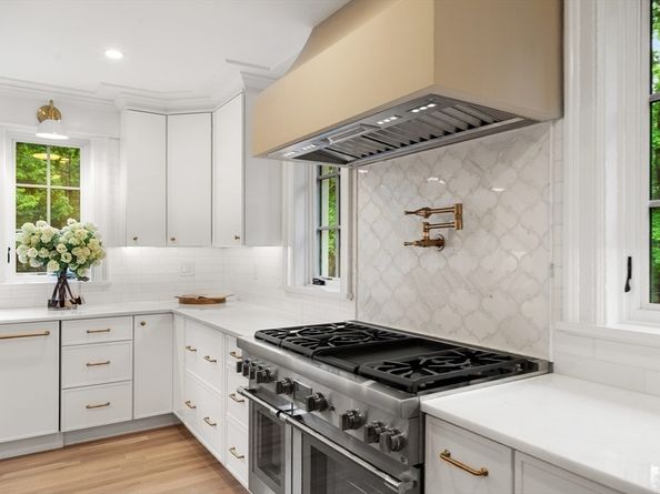 2 Percy Rd, Lexington MA 02421