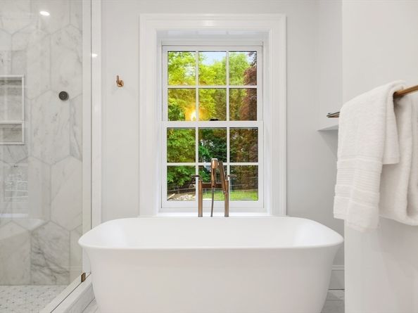 2 Percy Rd, Lexington MA 02421