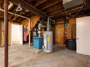 12 Pearl St, Gardner MA 01440